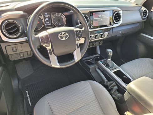 Used 2021 Toyota Tacoma SR5 image 12