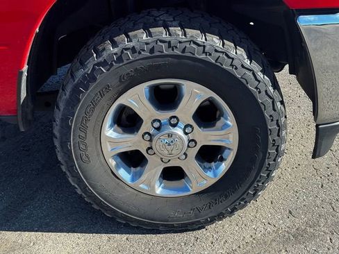 Used 2020 RAM 2500 Big Horn w/ Level 1 Equipment Group AWD/4WD image 9