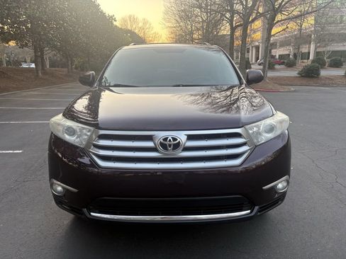 Used 2012 Toyota Highlander Limited w/ Tow Pkg image 11