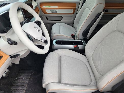 New 2025 Volkswagen ID. Buzz 1st Edition image 10