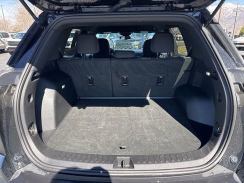 Certified 2025 Chevrolet Equinox LT image 11