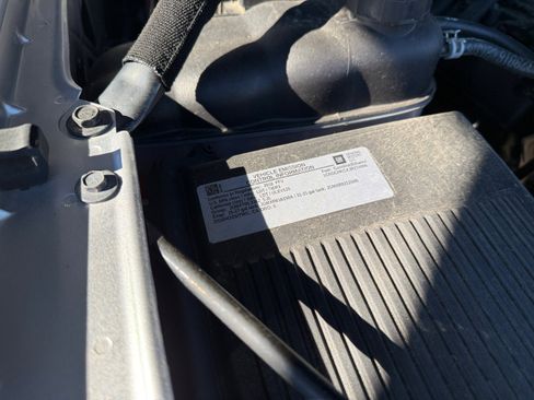 Used 2018 Chevrolet Suburban LT image 15