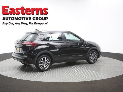 Used 2023 Nissan Kicks SV FWD image 40