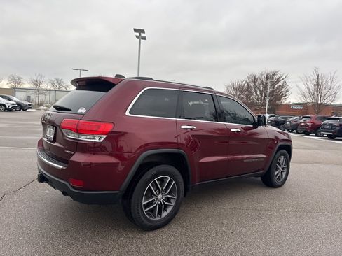 Used 2017 Jeep Grand Cherokee Limited w/ Trailer Tow Group IV image 7
