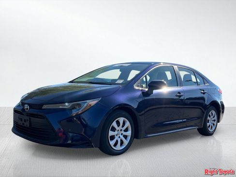 Certified 2024 Toyota Corolla LE FWD image 2