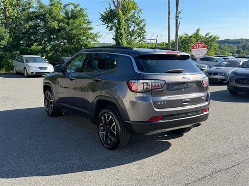 Used 2021 Jeep Compass Latitude AWD/4WD image 8