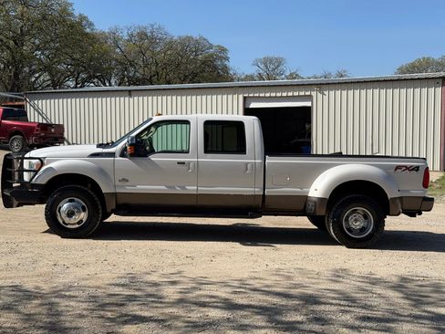 Used 2016 Ford F350 King Ranch image 6