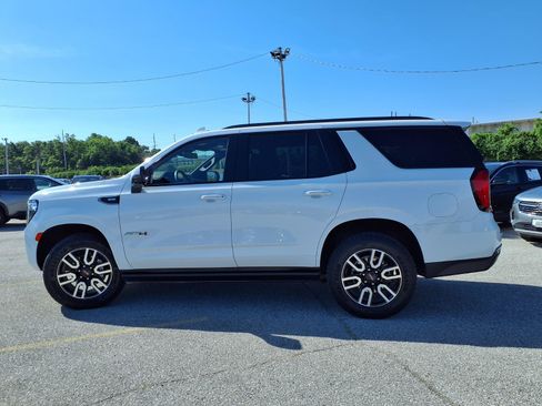 Used 2024 GMC Yukon AT4 w/ AT4 Premium Package AWD/4WD image 39