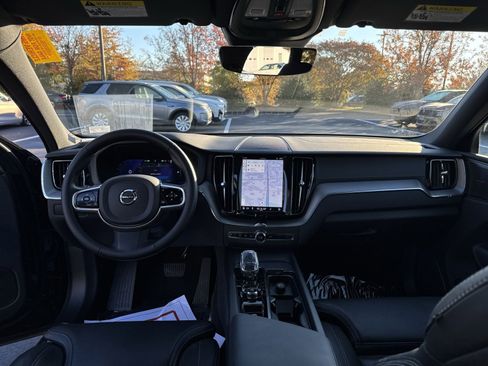 Used 2024 Volvo XC60 T8 Ultimate w/ Protection Package Premier image 12