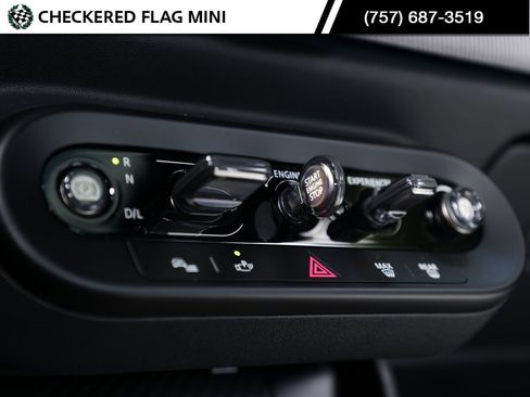 Used 2025 MINI Cooper S image 33