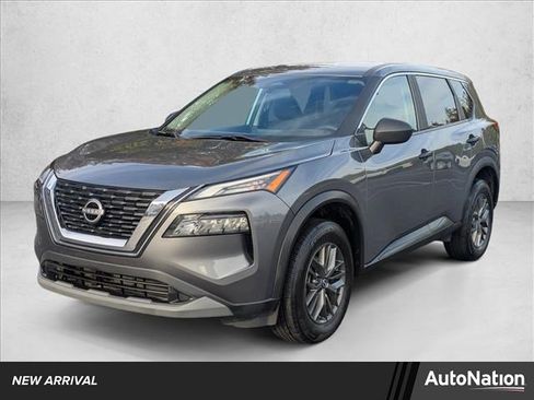 Used 2023 Nissan Rogue S image 1