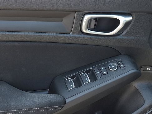 Used 2024 Honda Civic Sport image 15