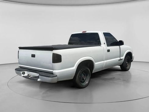 Used 1999 GMC Sonoma SL w/ HD Suspension Pkg RWD image 5