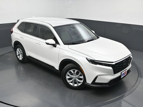 Used 2025 Honda CR-V LX image 27