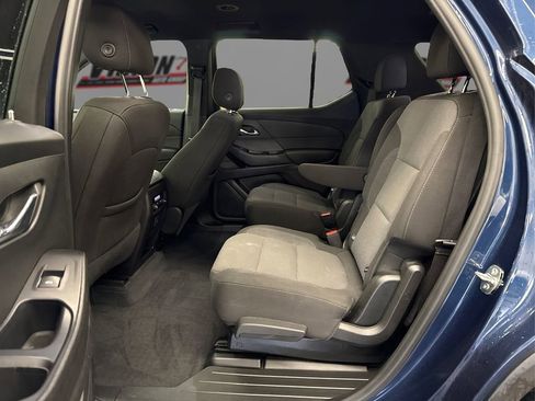Used 2023 Chevrolet Traverse LT image 10