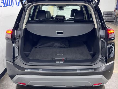 Used 2022 Nissan Rogue SV w/ SV Premium Package image 8