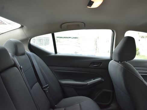 Used 2025 Nissan Altima 2.5 SV FWD image 22