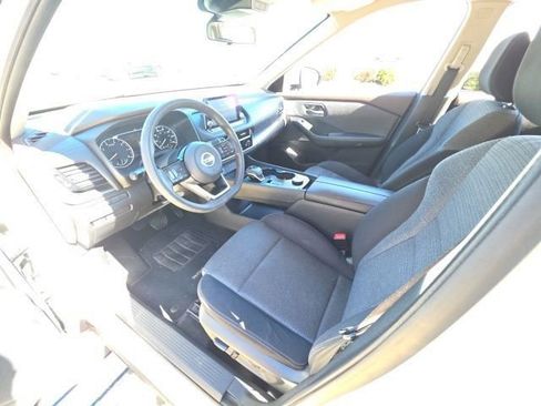 Used 2021 Nissan Rogue SV image 13