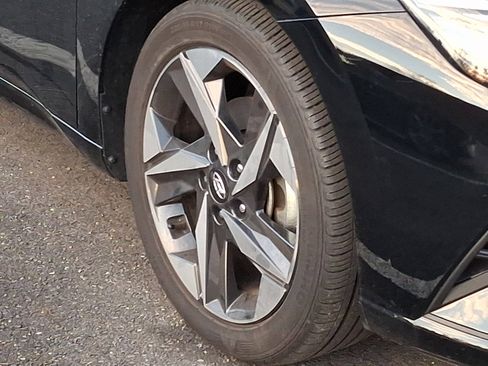 Certified 2023 Hyundai Elantra SEL w/ Convenience Package image 10