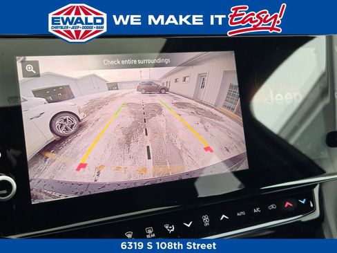 New 2026 Jeep Grand Cherokee Altitude image 3