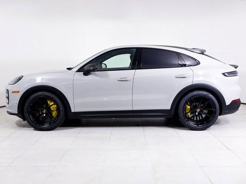 New 2026 Porsche Cayenne Turbo GT AWD/4WD image 2