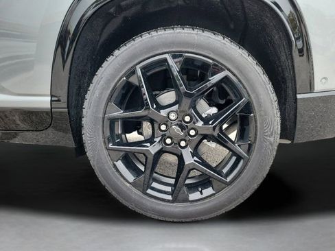 New 2026 Chevrolet Traverse RS image 10