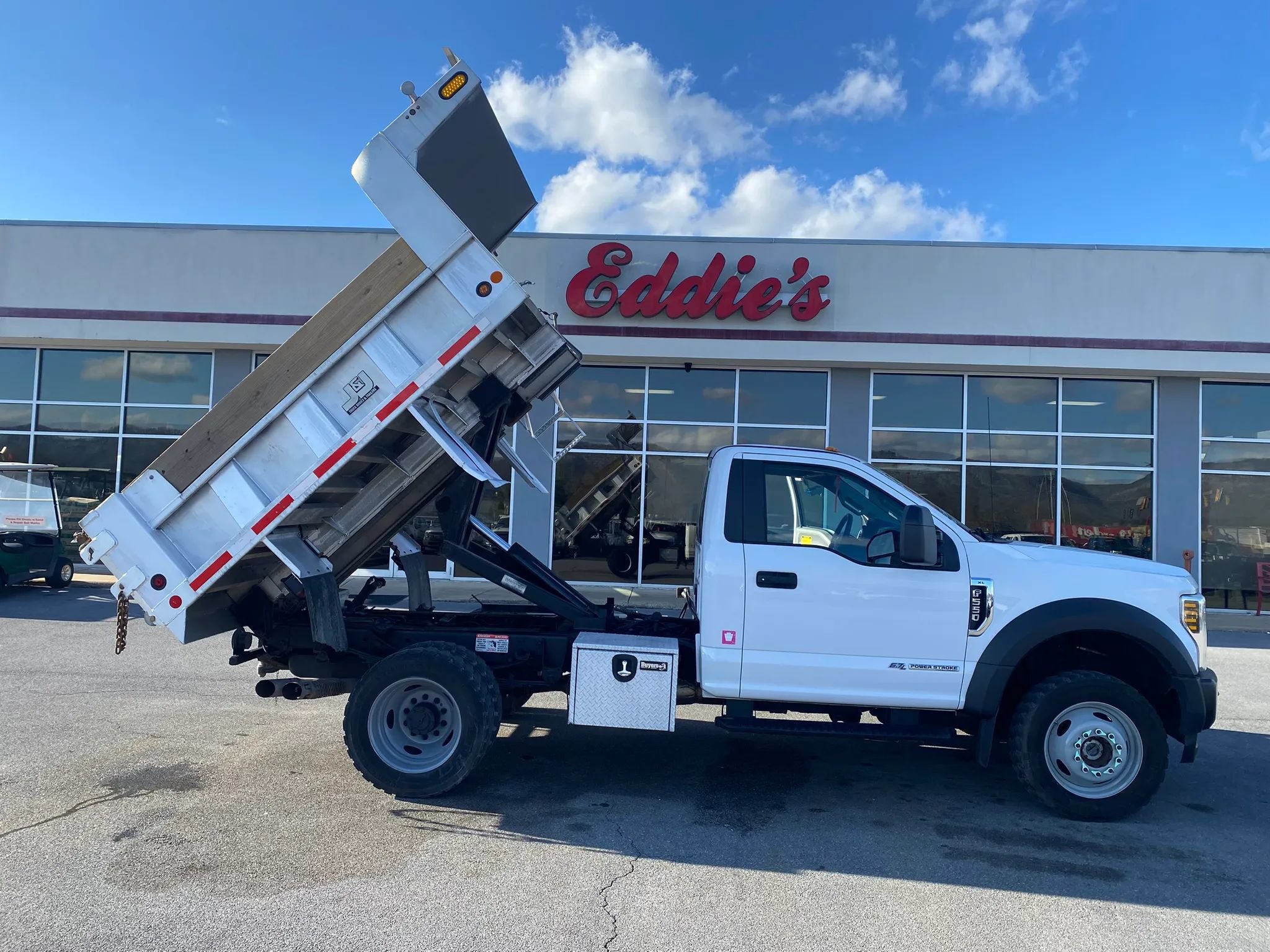 Used 2019 Ford F550 4x4 Regular Cab Super Duty image 27