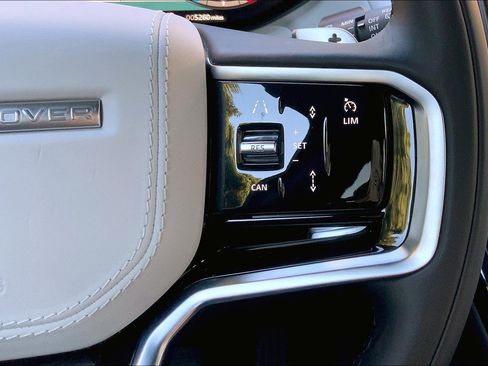 Used 2023 Land Rover Range Rover Sport SE image 24