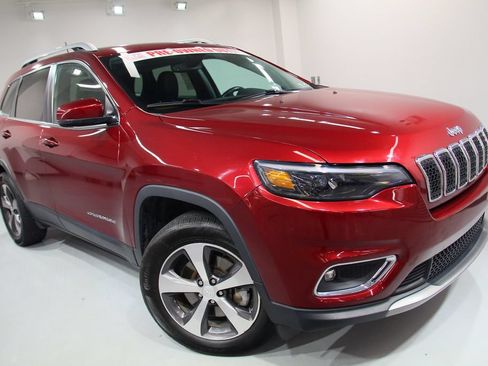 Used 2019 Jeep Cherokee Limited AWD/4WD image 10