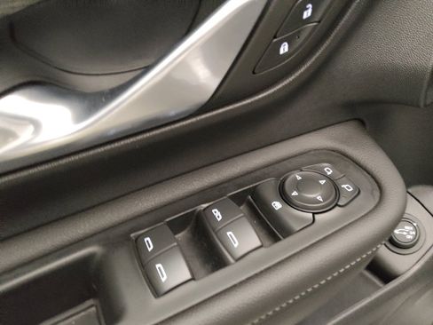 Used 2022 GMC Terrain SLE w/ Driver Convenience Package AWD/4WD image 27