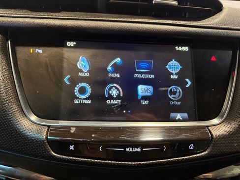 Used 2018 Cadillac XT5 Luxury image 36