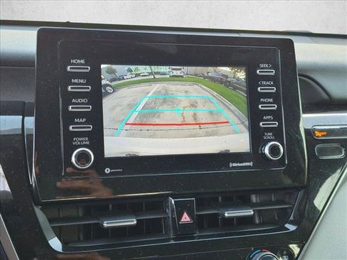 Used 2022 Toyota Camry LE FWD image 13