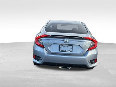 Used 2019 Honda Civic Sport image 6