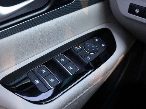 Used 2025 Nissan Murano SL AWD/4WD image 21