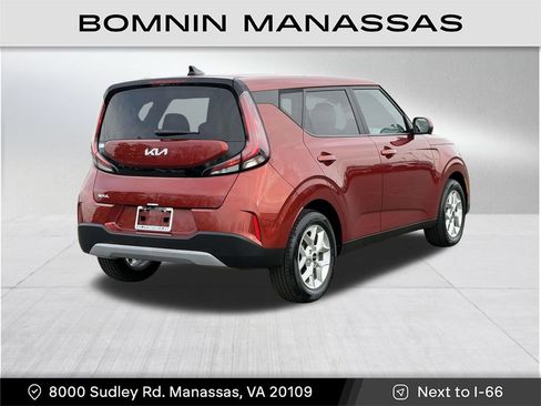 Used 2023 Kia Soul LX w/ LX Technology Package image 6