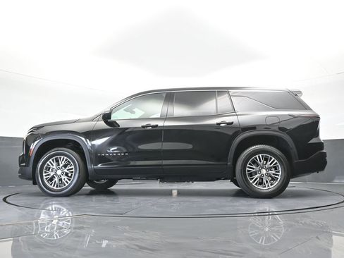 Used 2024 Chevrolet Traverse LS FWD image 65