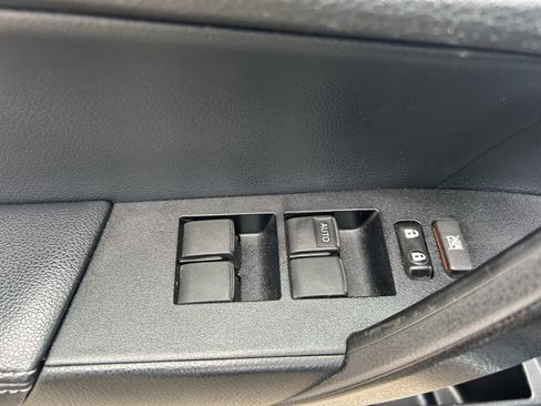 Used 2017 Toyota Corolla XSE w/ Carpet Mat Package (TMS) FWD image 17
