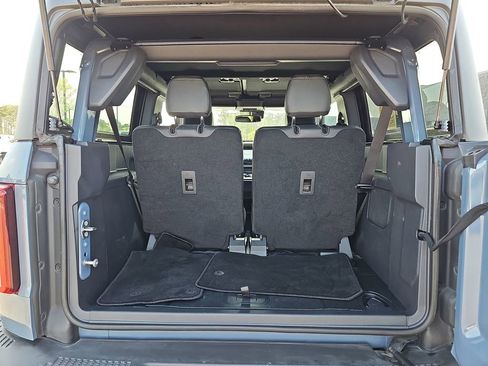 Used 2023 Ford Bronco Black Diamond w/ Sasquatch Package image 16