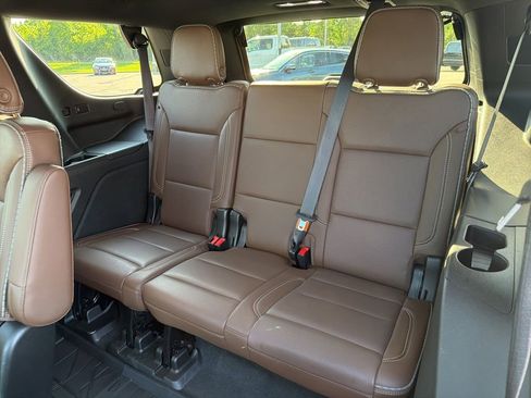 Used 2021 Chevrolet Tahoe High Country AWD/4WD image 16