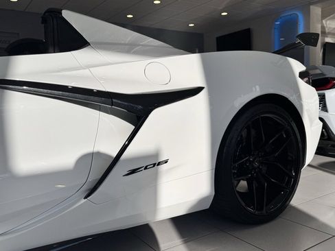 Used 2025 Chevrolet Corvette Z06 image 23