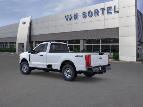 New 2026 Ford F250 XL w/ XL Off-Road Package AWD/4WD image 4