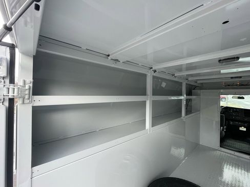 New 2026 Chevrolet Express 3500 w/ Power Convenience Package image 27