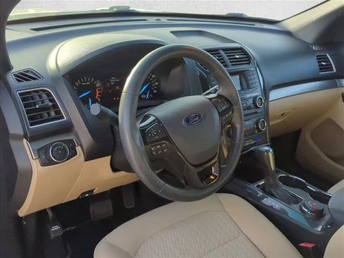Used 2017 Ford Explorer 4WD image 9