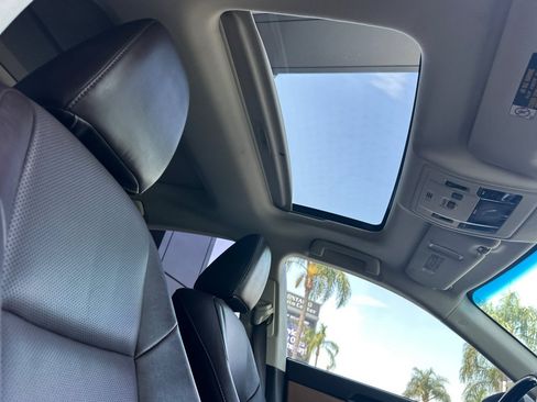 Used 2018 Lexus ES 350 w/ Navigation System Package FWD image 22