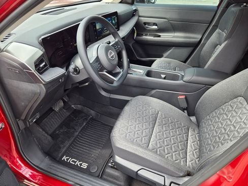New 2026 Nissan Kicks SV w/ Charging Package FWD image 12