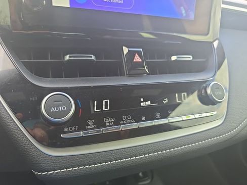 Certified 2025 Toyota Corolla XSE image 23