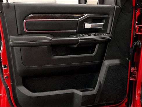 Used 2024 RAM 2500 Big Horn w/ Bed Utility Group image 16