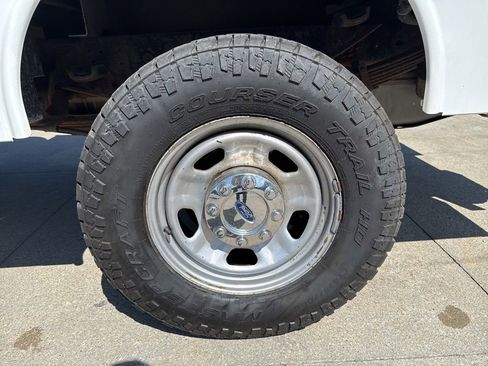 Used 2016 Ford F350 XL w/ Power Equipment Group AWD/4WD image 47