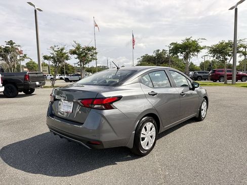 Used 2025 Nissan Versa S w/ Trunk Package FWD image 3
