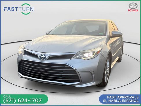 Used 2016 Toyota Avalon Limited FWD image 1